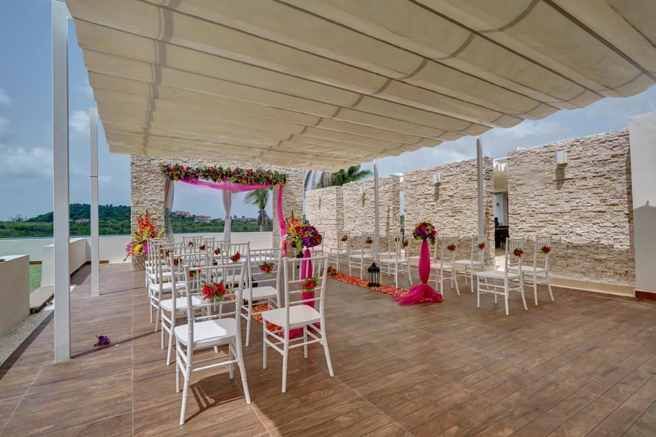 Royalton Antigua, An Autograph Collection All-Inclusive Resort Five Islands Village Exteriér fotografie